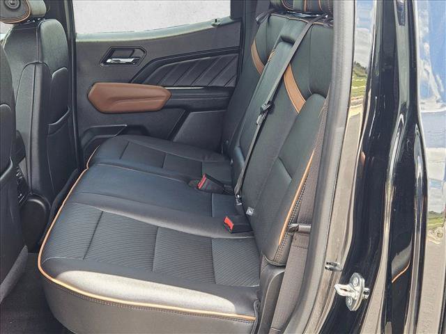 Used 2023 GMC Canyon AT4 w/ AT4 Premium Package AWD/4WD image 19
