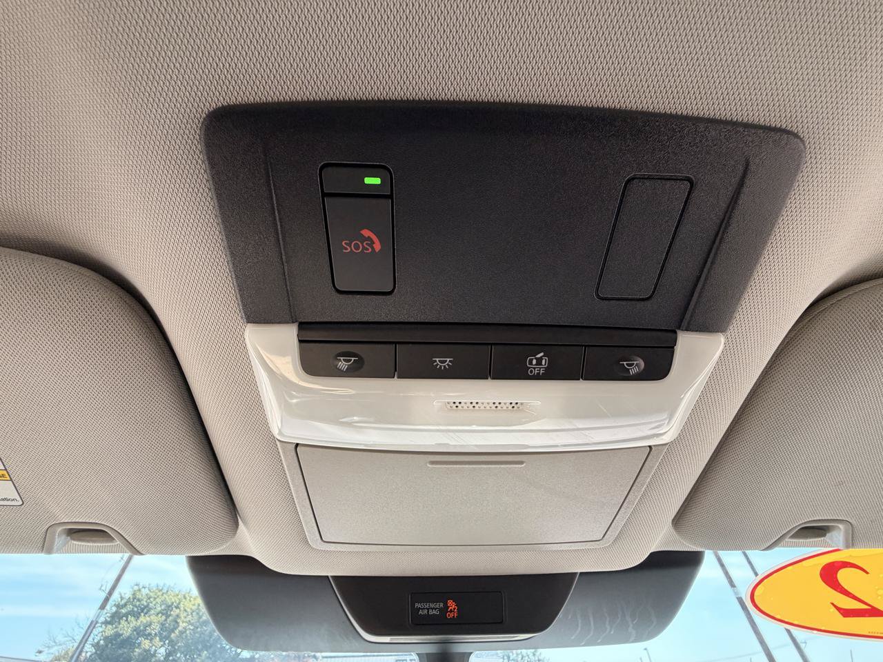 Used 2022 Nissan Pathfinder SV AWD/4WD image 26