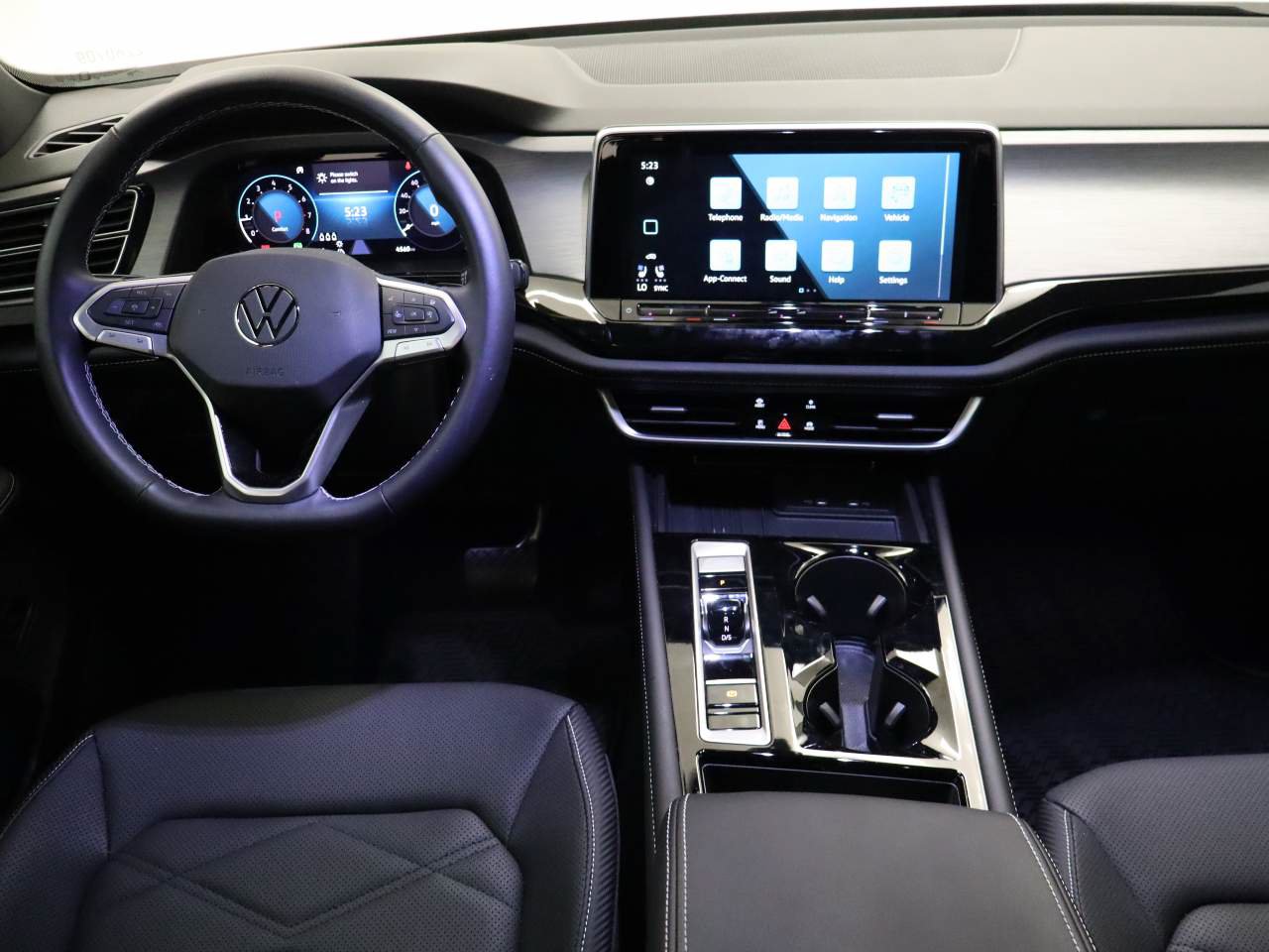 Certified 2026 Volkswagen Atlas Cross Sport SE FWD image 13