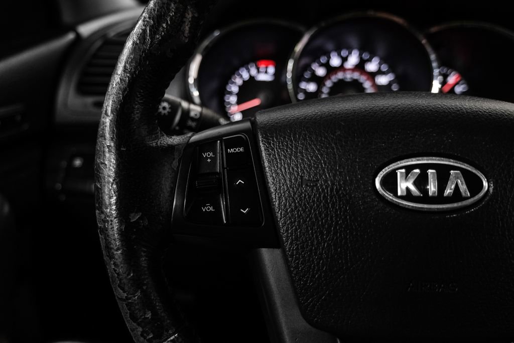 Used 2012 Kia Sorento EX w/ EX V6 Premium Pkg image 17