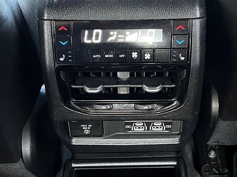 Used 2021 Jeep Grand Cherokee L Overland w/ Luxury Tech Group IV AWD/4WD image 46