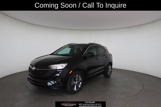 Used 2021 Buick Encore GX Select w/ Sport Touring Package FWD image 3