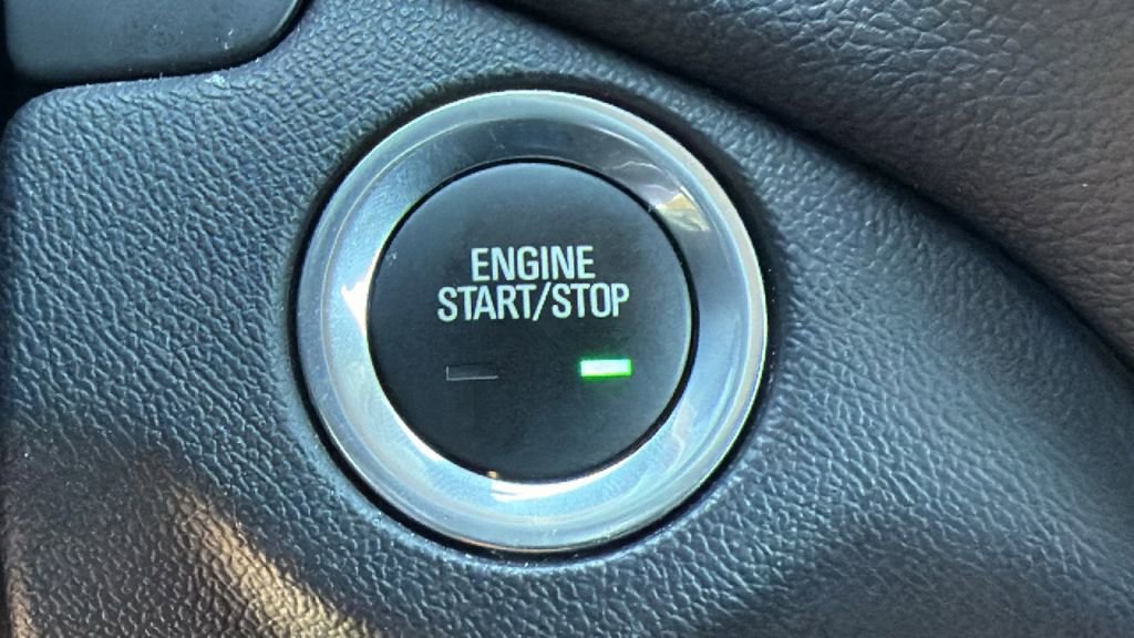 Used 2024 Chevrolet Equinox LT AWD/4WD image 17