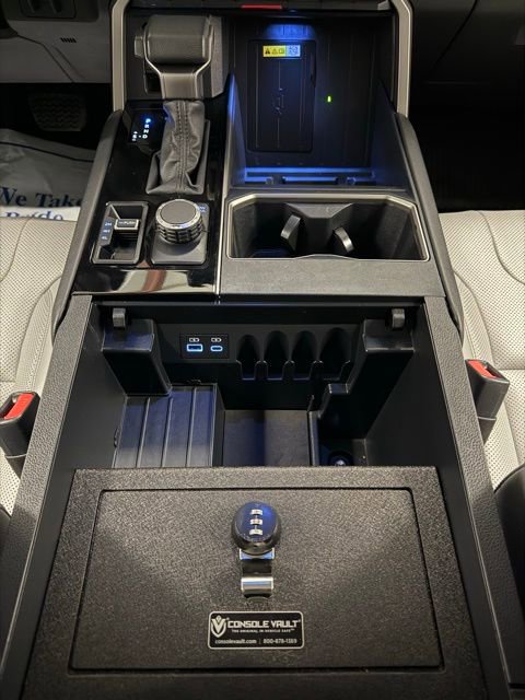 Used 2023 Toyota Tundra Limited image 35