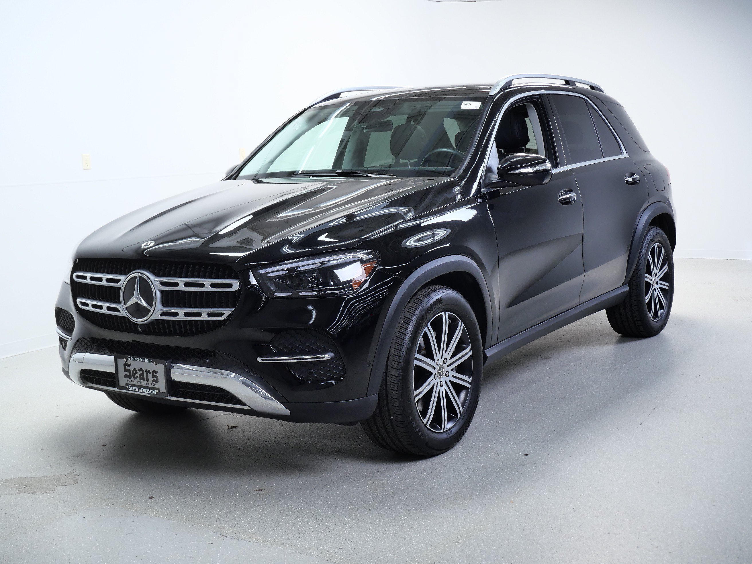Certified 2025 Mercedes-Benz GLE 450e 4MATIC w/ Winter Package image 9