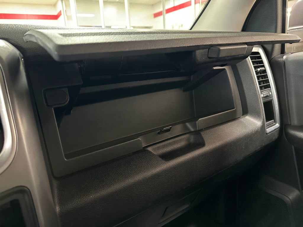 Certified 2021 RAM 1500 Classic SLT image 31