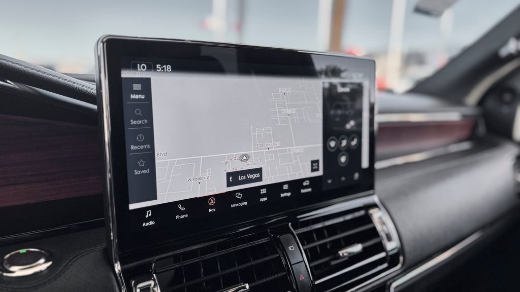 Used 2024 Lincoln Navigator L 4WD image 36