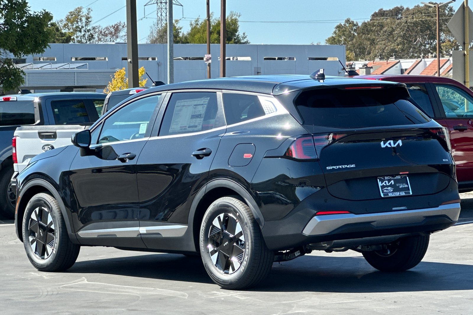 New 2027 Kia Sportage LX FWD image 6