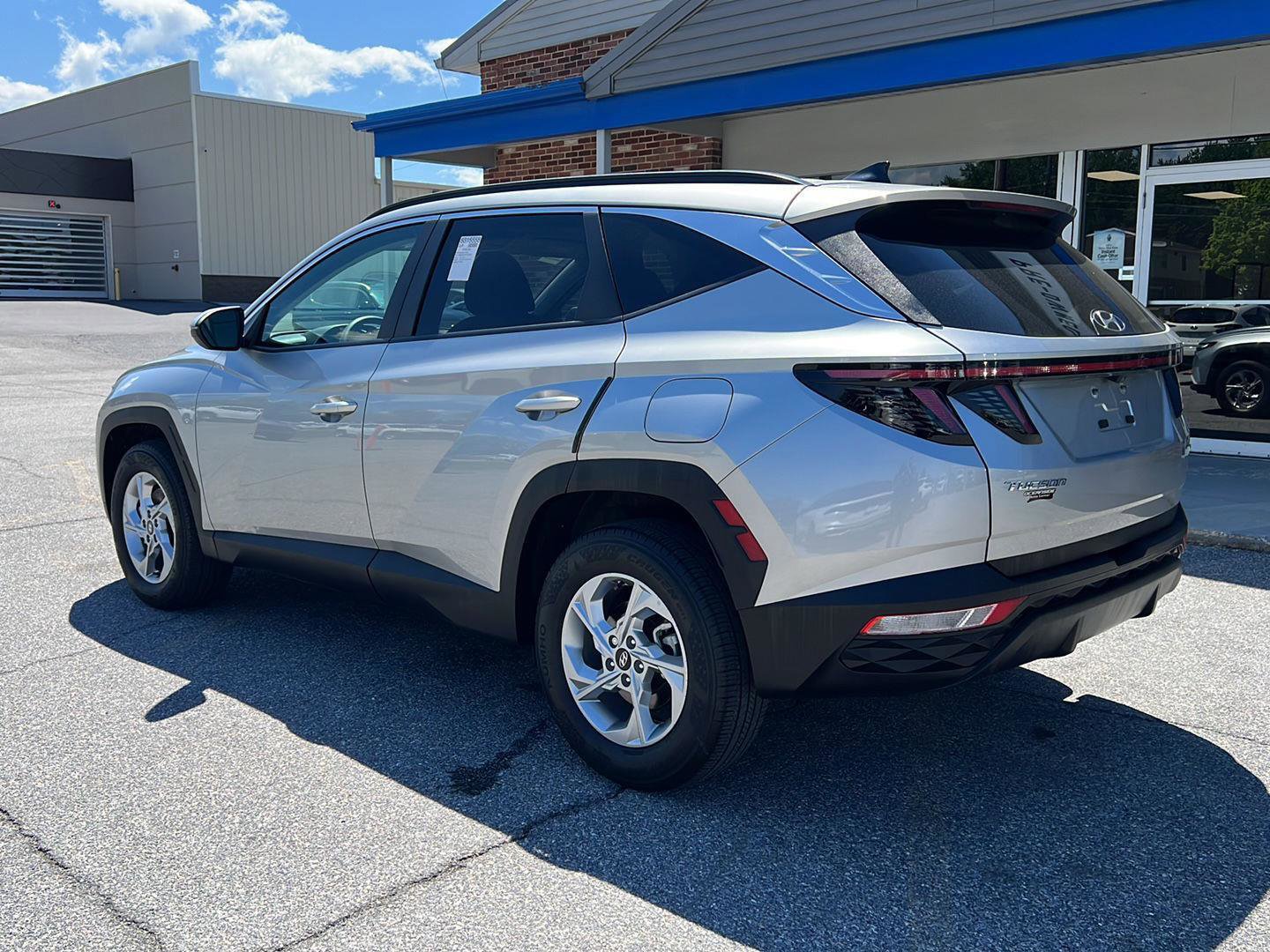 Certified 2023 Hyundai Tucson SEL AWD/4WD image 3