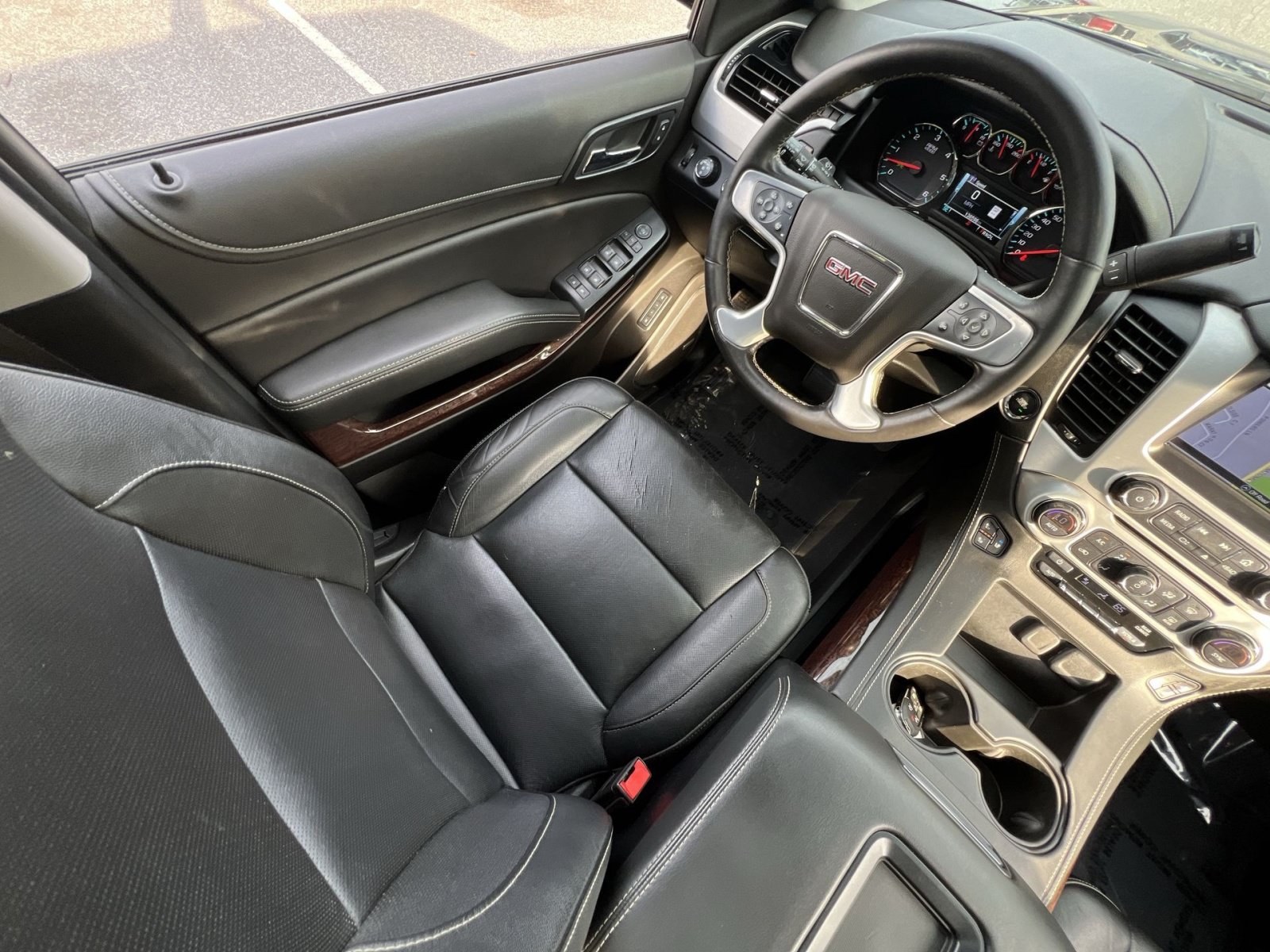 Used 2020 GMC Yukon SLT w/ Open Road Package AWD/4WD image 16