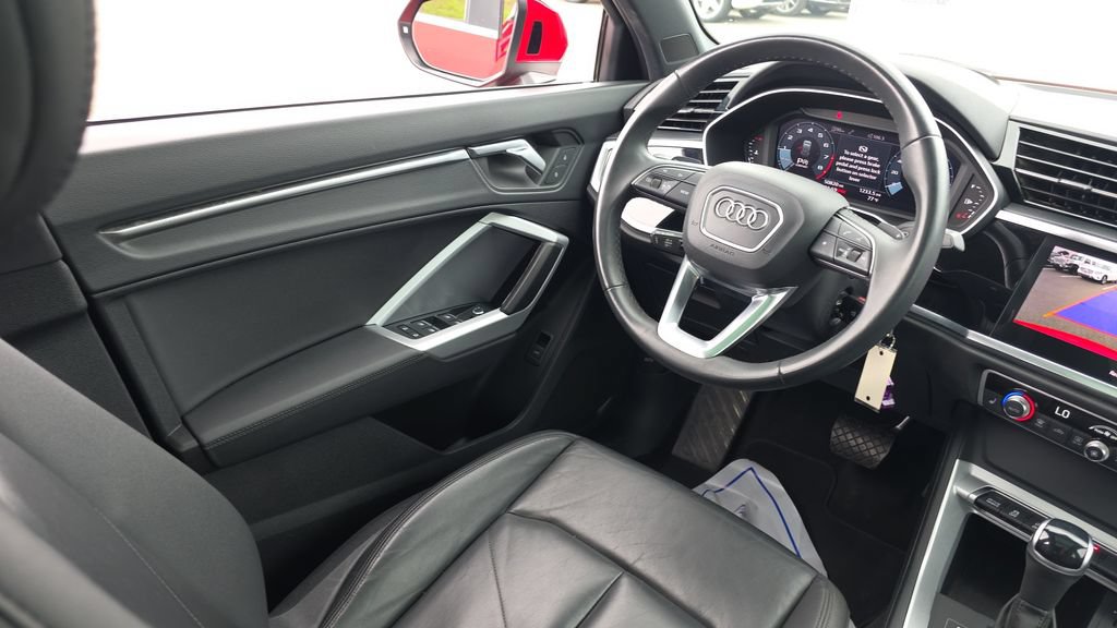 Used 2025 Audi Q3 2.0T Premium AWD/4WD image 28