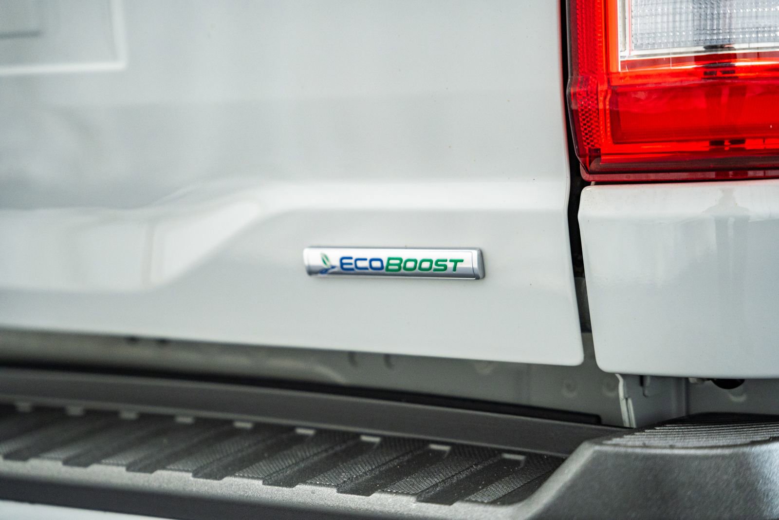 Used 2023 Ford F150 Lariat w/ Equipment Group 502A High image 9