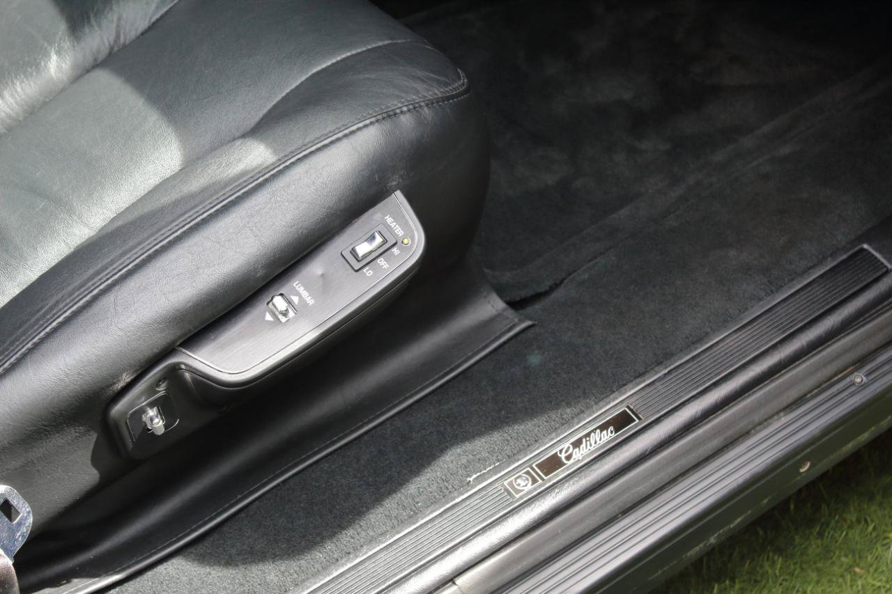 Used 1996 Cadillac Fleetwood Brougham RWD image 50