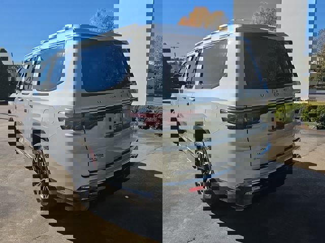 Used 2024 Jeep Wagoneer L Series III w/ Flexible Seating Group image 4