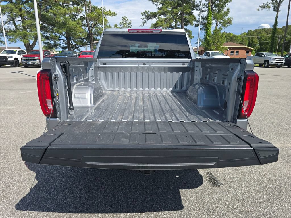 Certified 2025 GMC Sierra 1500 SLT AWD/4WD image 23