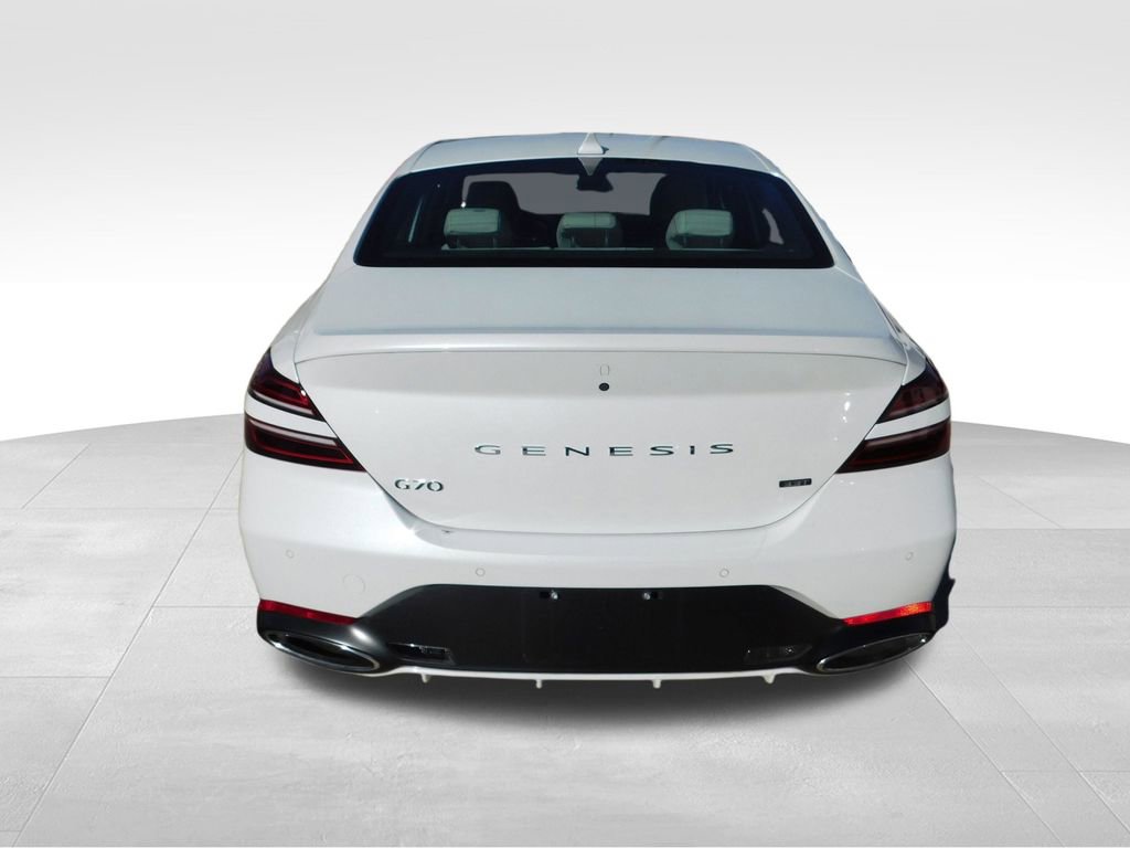 Used 2025 Genesis G70 3.3T Advanced image 7
