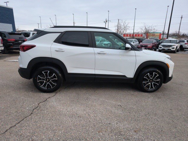 Used 2021 Chevrolet TrailBlazer ACTIV w/ Convenience Package image 6