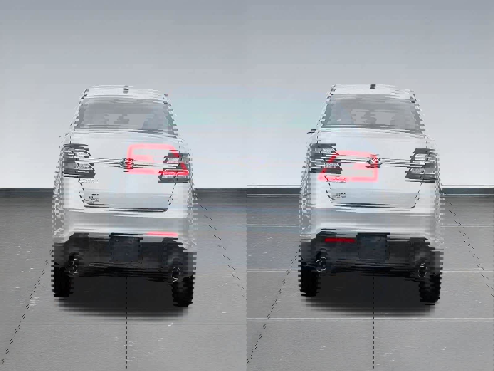 Used 2017 Ford Taurus SE FWD image 5