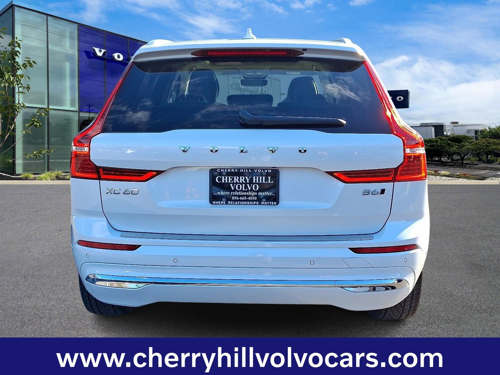 Certified 2022 Volvo XC60 B6 Inscription w/ Advanced Package image 6