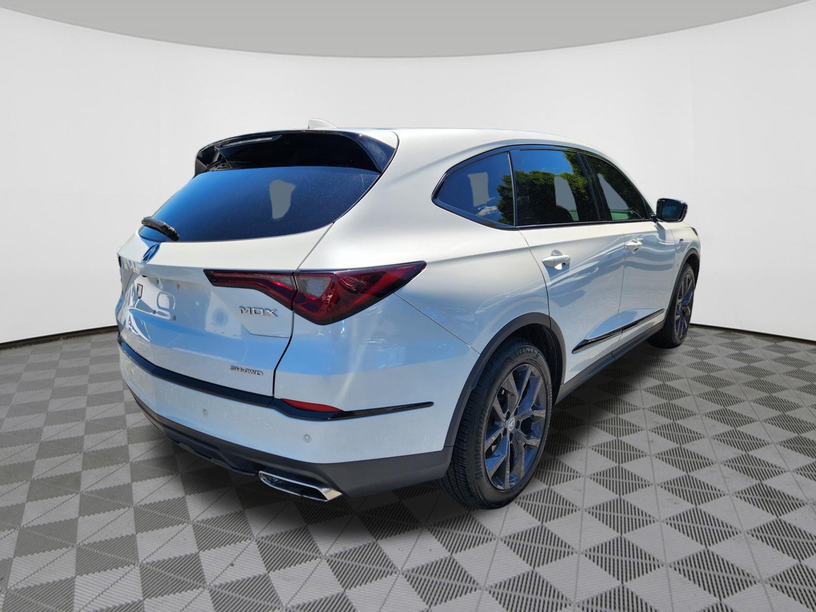 Used 2023 Acura MDX A-Spec AWD/4WD image 4