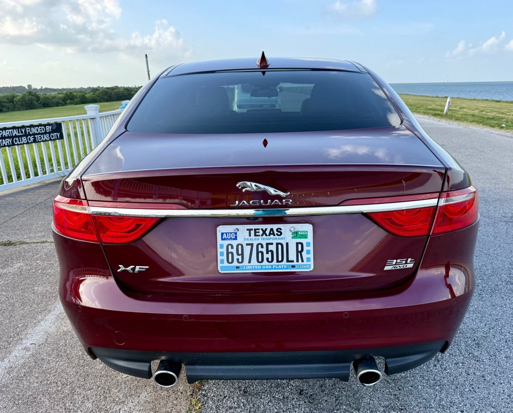 Used 2016 Jaguar XF Prestige AWD/4WD image 6