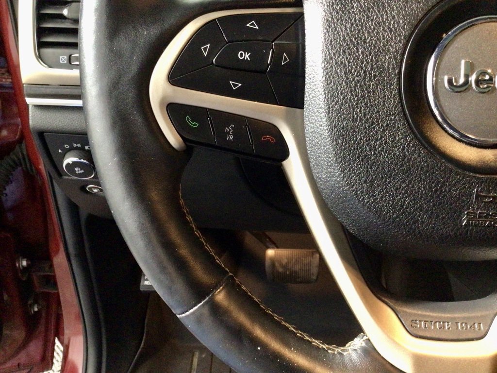 Used 2014 Jeep Grand Cherokee Overland image 24