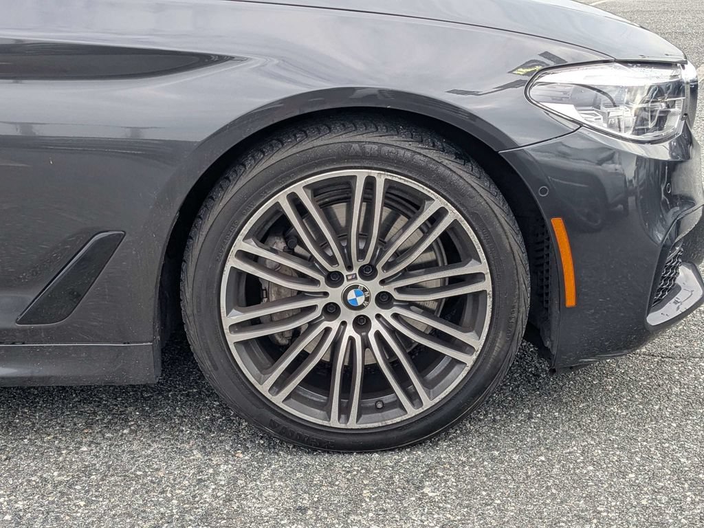 Used 2018 BMW 540i RWD image 11