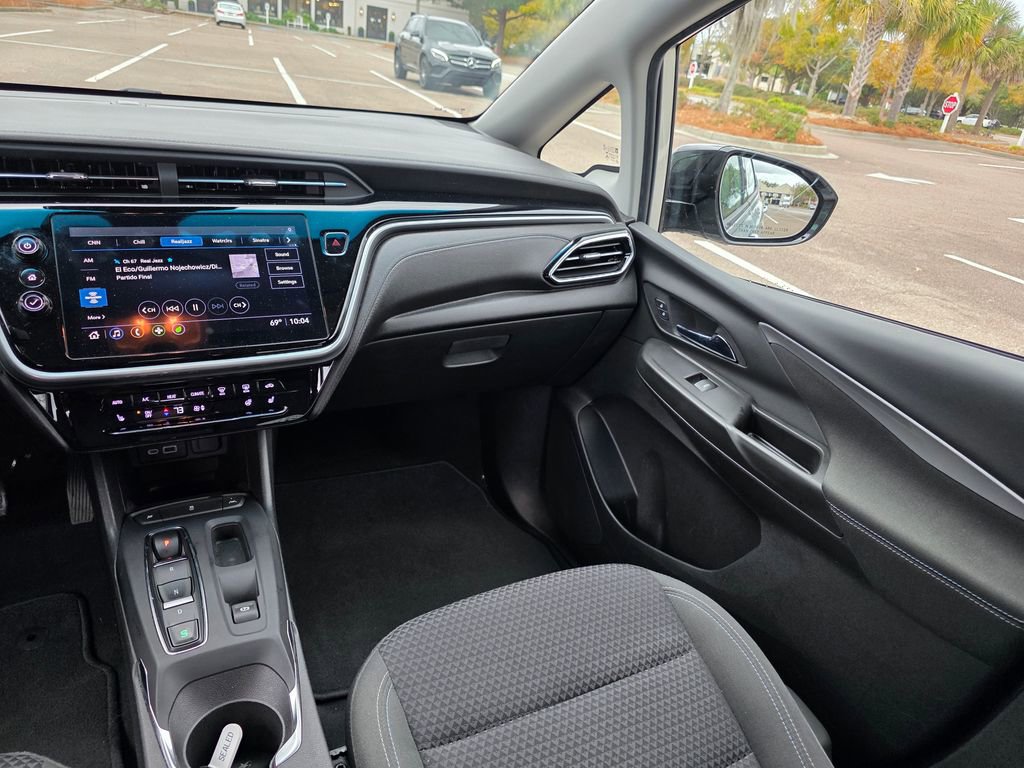 Used 2022 Chevrolet Bolt LT image 27