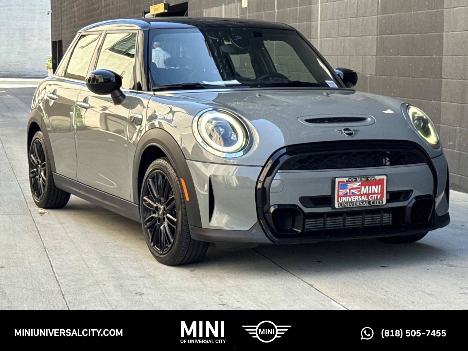 Used 2022 MINI Cooper S FWD image 1