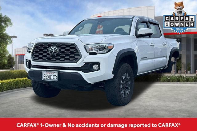 Certified 2023 Toyota Tacoma TRD Off-Road image 2