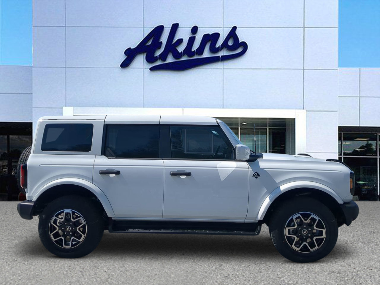 New 2026 Ford Bronco Outer Banks image 1