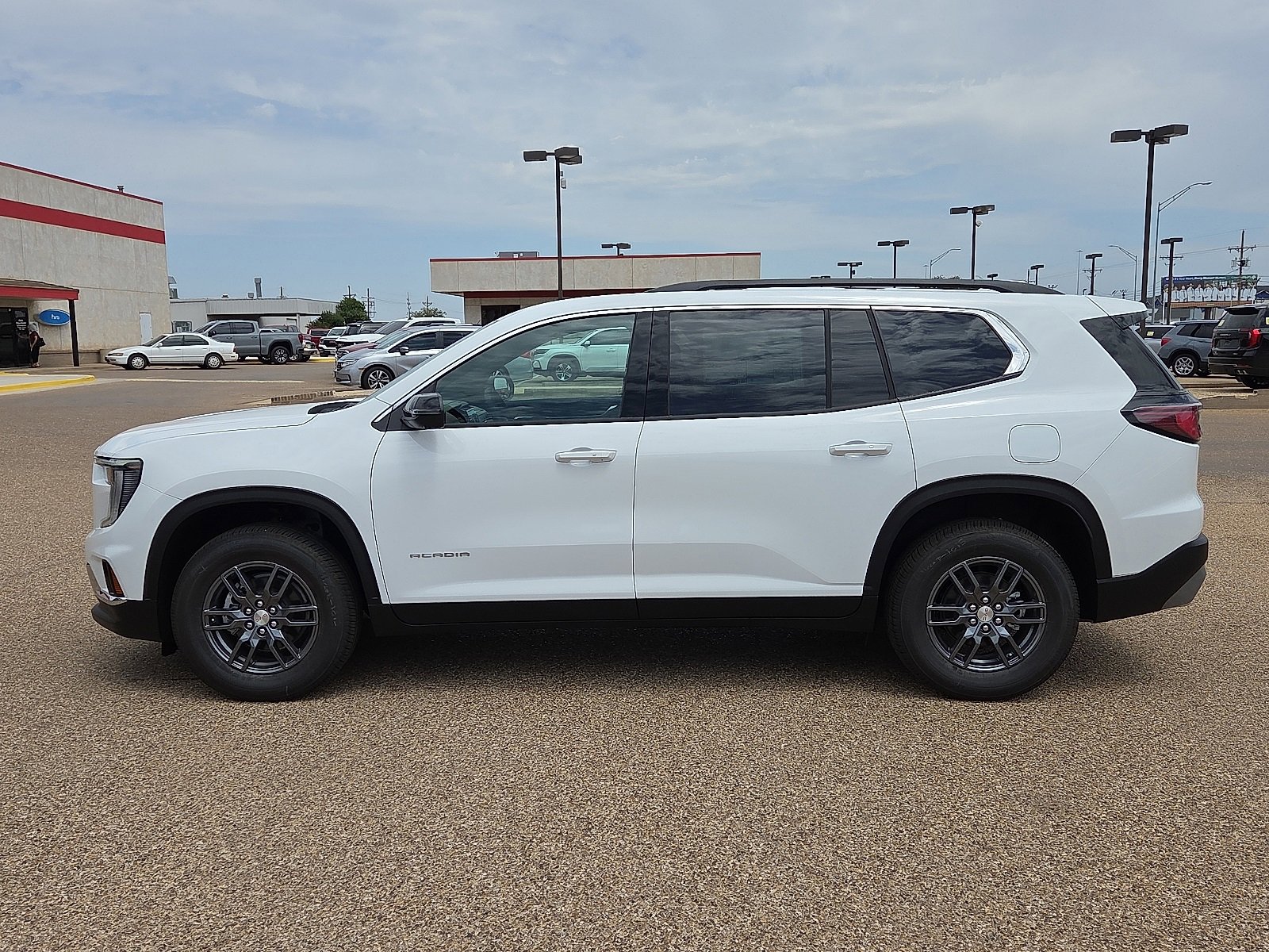 New 2026 GMC Acadia Elevation image 2