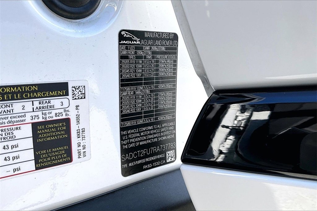Used 2024 Jaguar F-PACE R-Dynamic S image 17