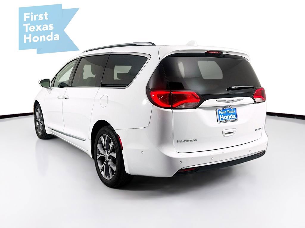 Used 2019 Chrysler Pacifica Limited w/ Tire & Wheel Group image 5
