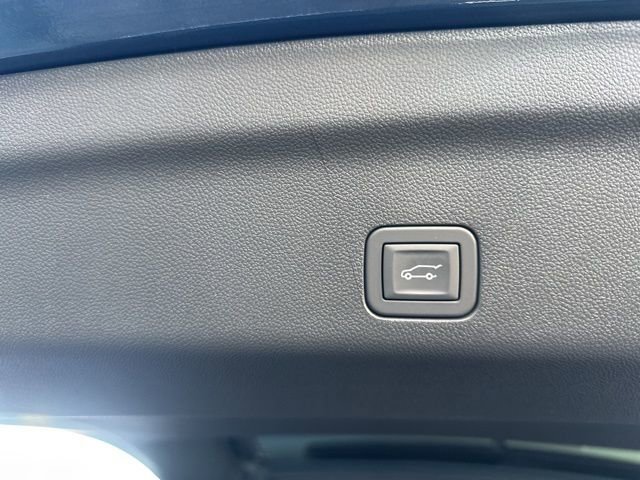 New 2026 Chevrolet Suburban Premier w/ Sun And Tow Package image 32