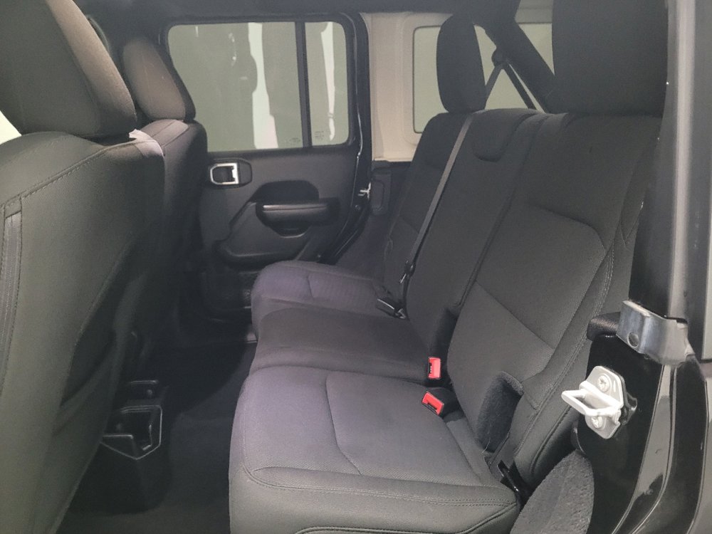 Used 2019 Jeep Wrangler Unlimited Sport S AWD/4WD image 18