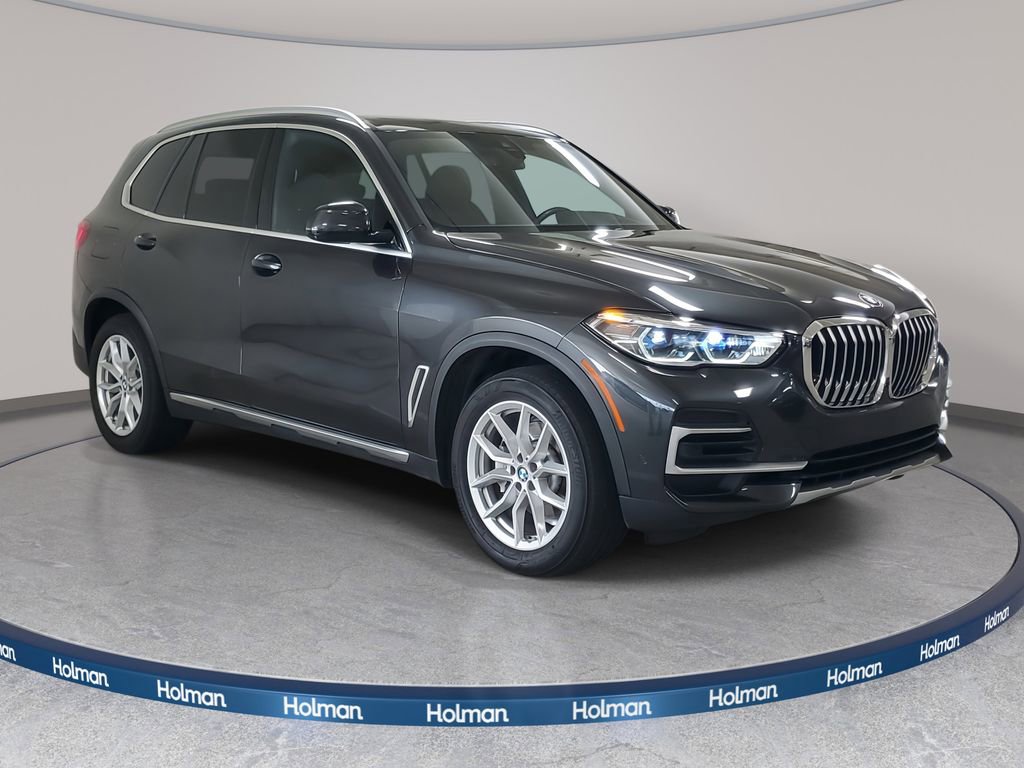 Certified 2023 BMW X5 sDrive40i w/ Executive Package image 3