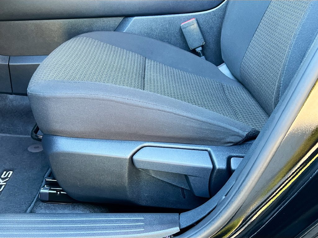Used 2025 Nissan Kicks S FWD image 18