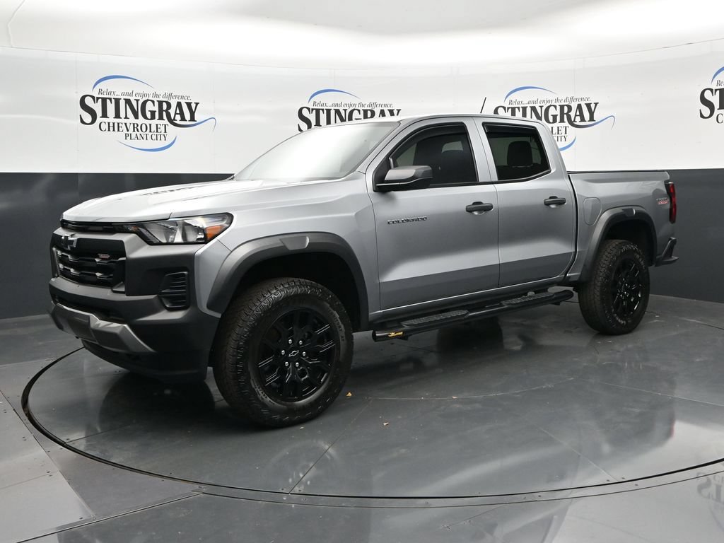 Used 2023 Chevrolet Colorado Trail Boss AWD/4WD image 3