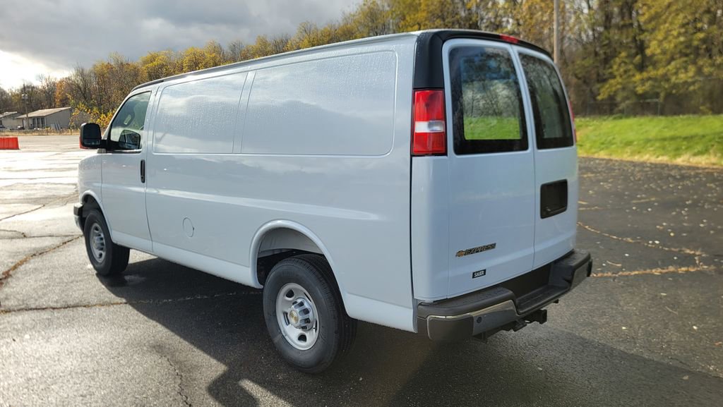 New 2025 Chevrolet Express 2500 w/ Communications Package image 9