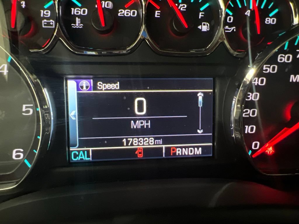 Used 2015 Chevrolet Tahoe LTZ RWD image 12