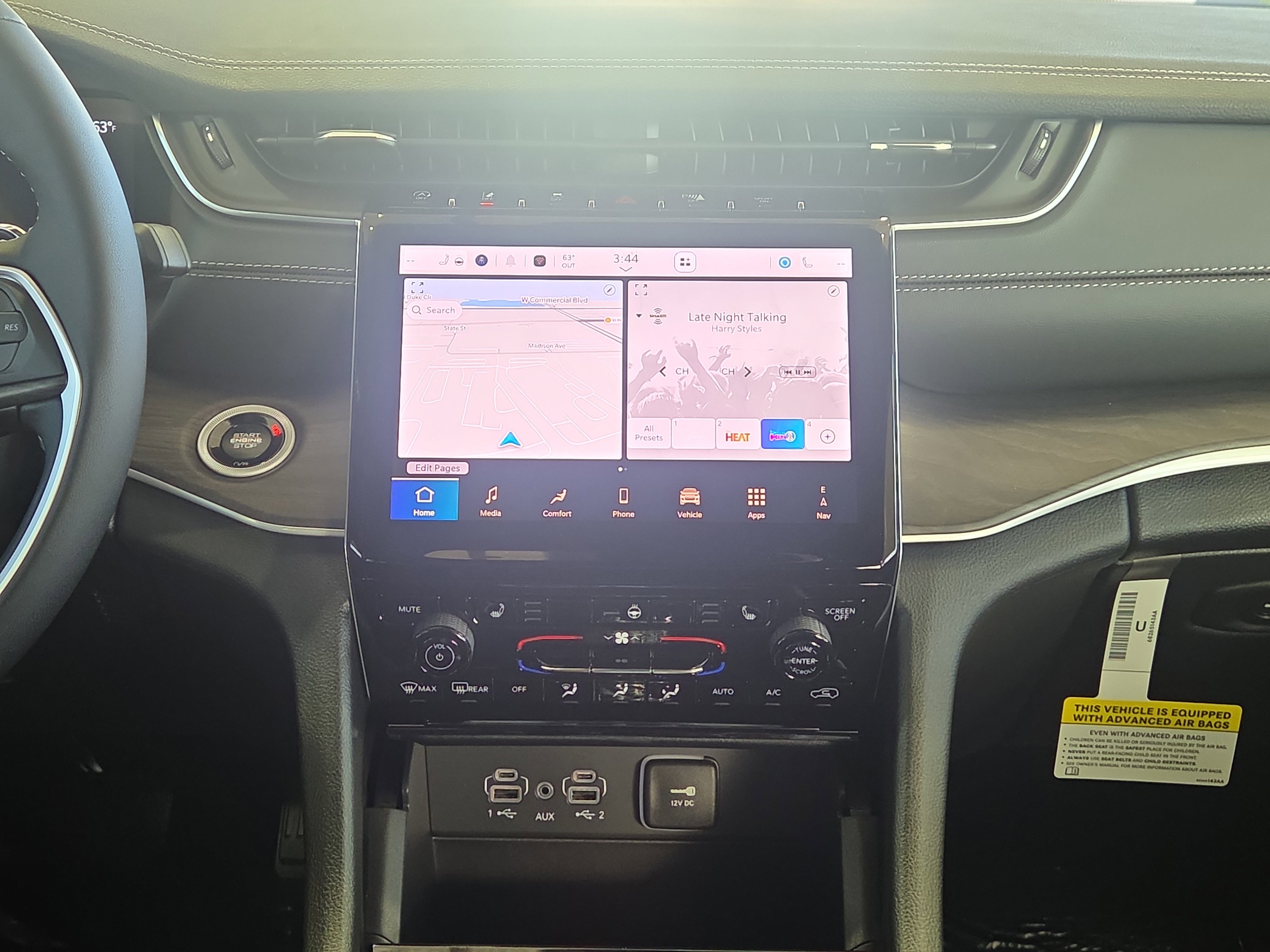 New 2025 Jeep Grand Cherokee Limited w/ Black Appearance Package image 19