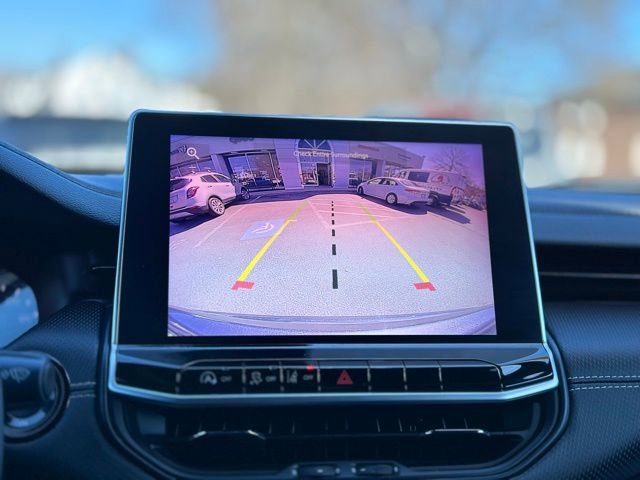 Used 2023 Jeep Compass Altitude image 15