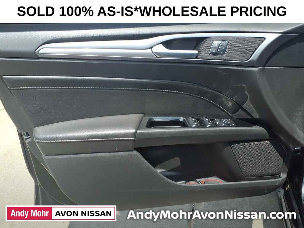Used 2016 Ford Fusion Titanium FWD image 13