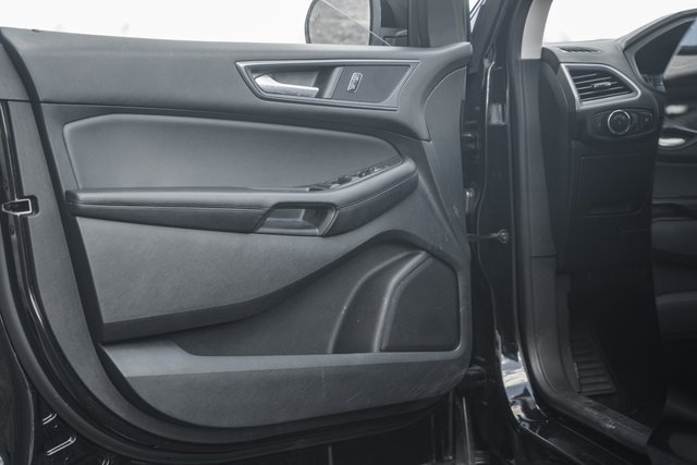 Certified 2022 Ford Edge SE w/ Black Appearance Package image 38