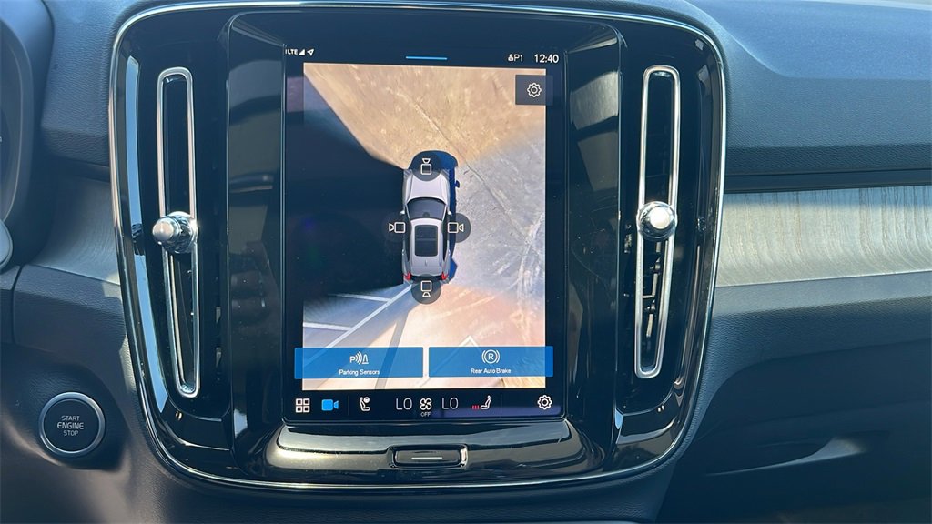 Certified 2025 Volvo XC40 B5 Plus image 21