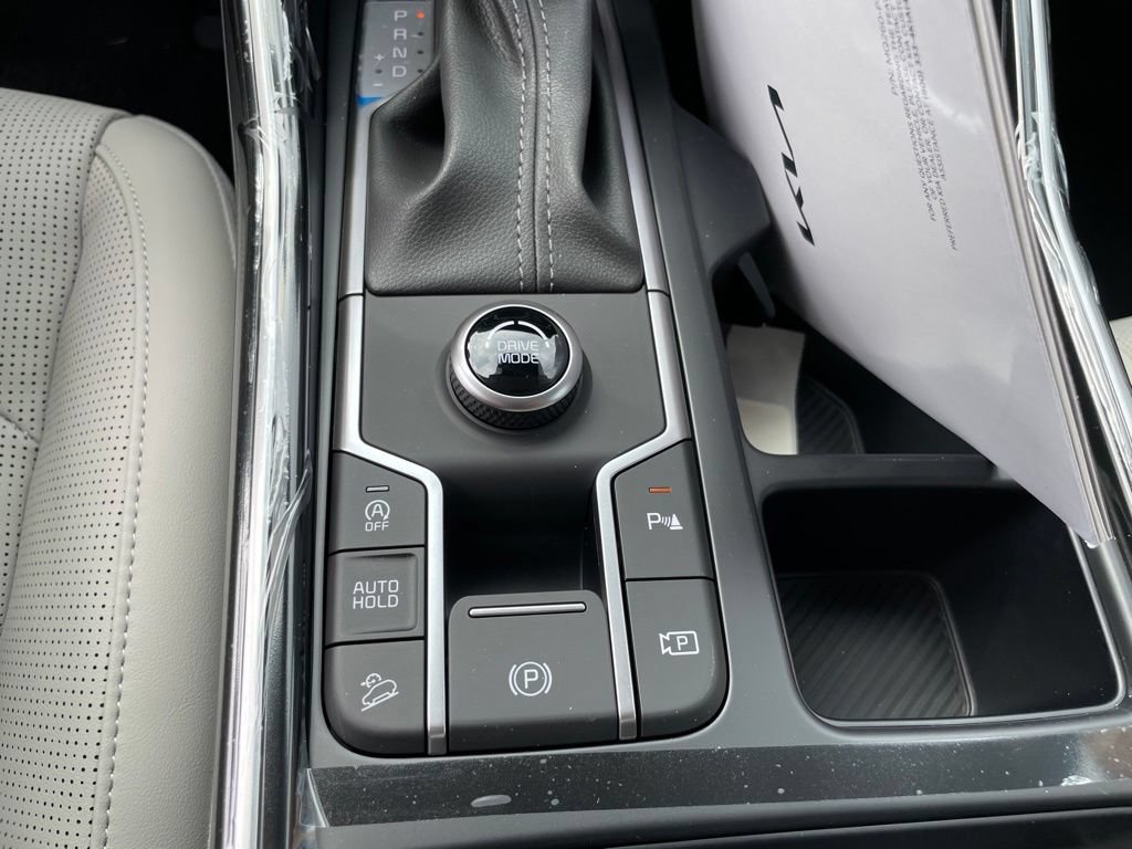 New 2026 Kia Sorento S FWD image 19