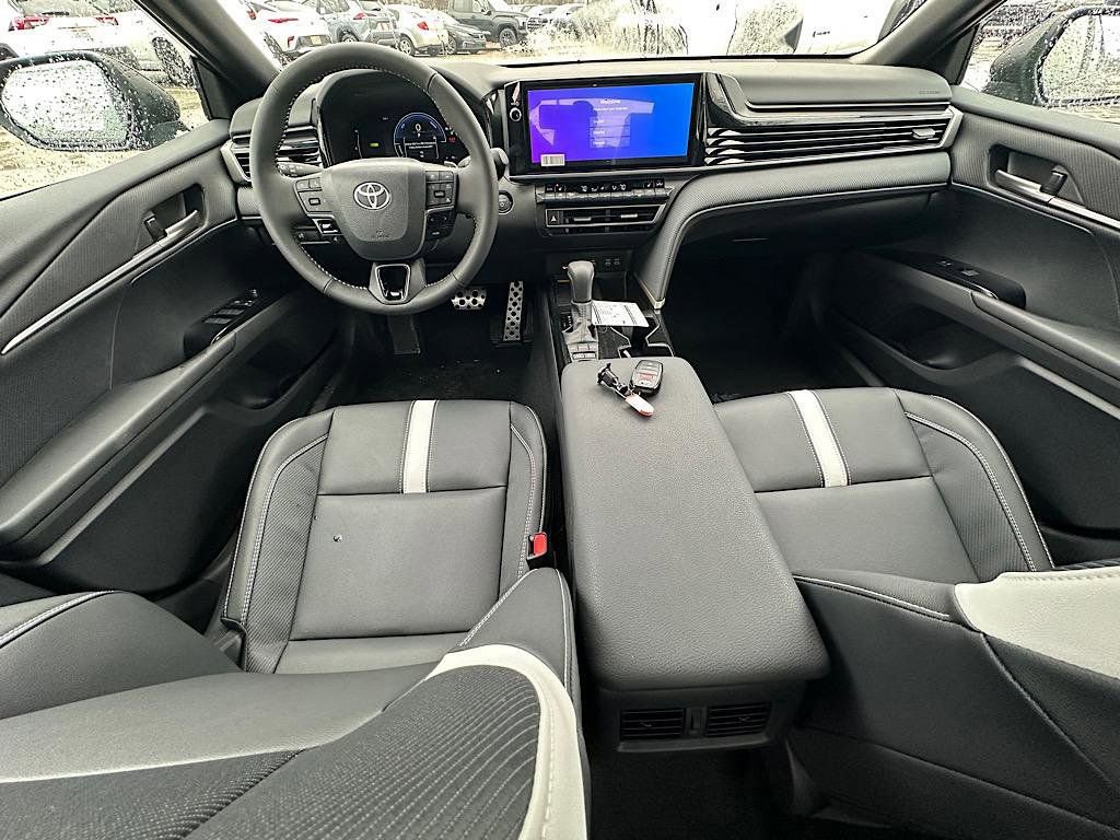 New 2026 Toyota Camry Hybrid image 12