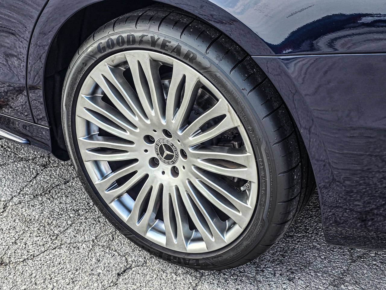 Used 2019 Mercedes-Benz S 560 Sedan image 9