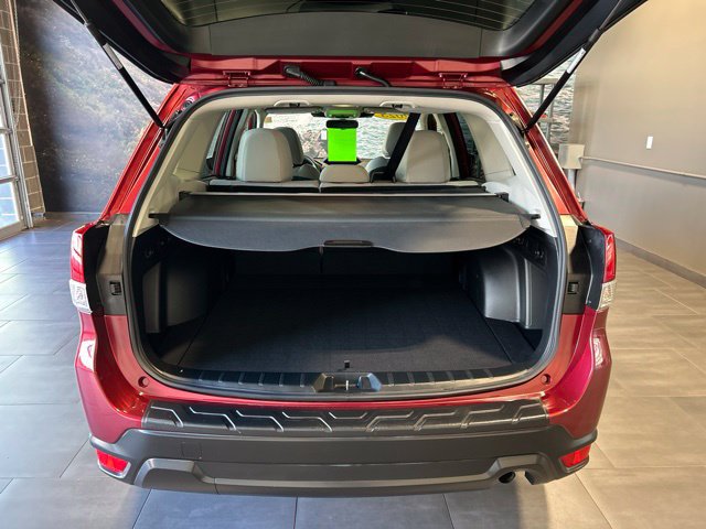 Used 2023 Subaru Forester Premium AWD/4WD image 32